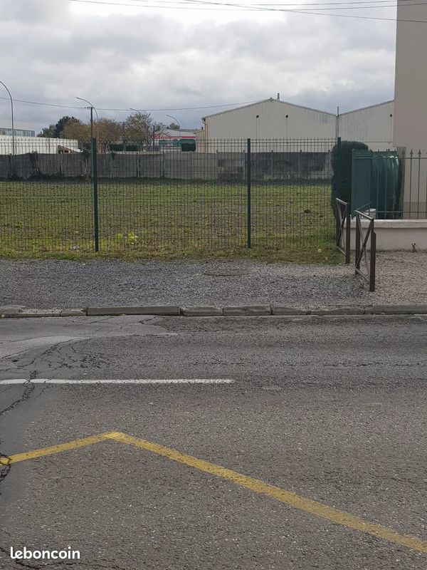 Terrain 1550 m² Laon (image 1)