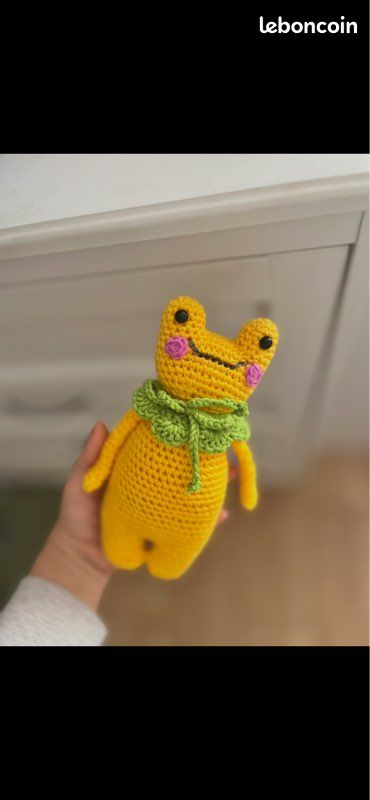Grenouille au crochet faite main – Amigurumi (image 1)