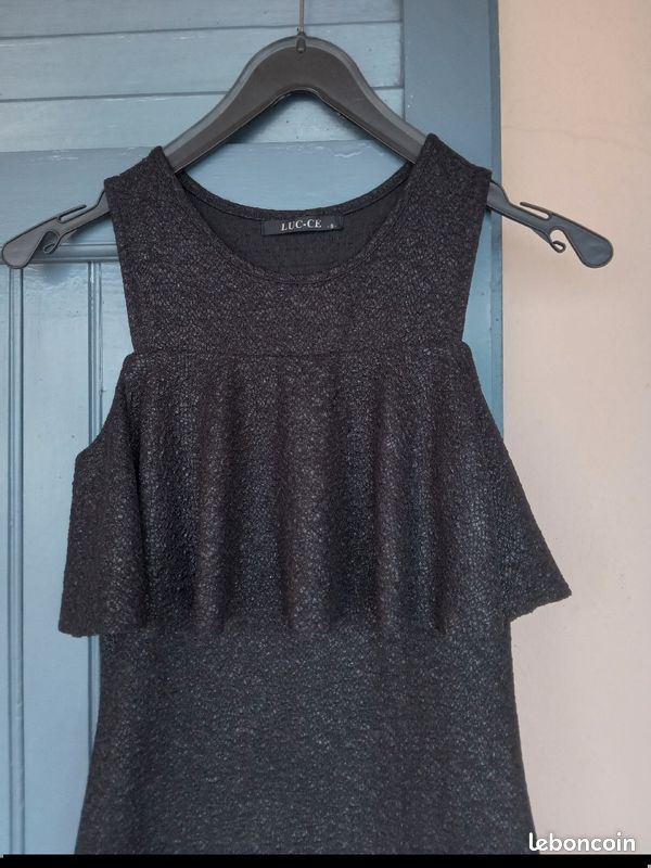 Robe noir fille 12ans en bon état (image 2)
