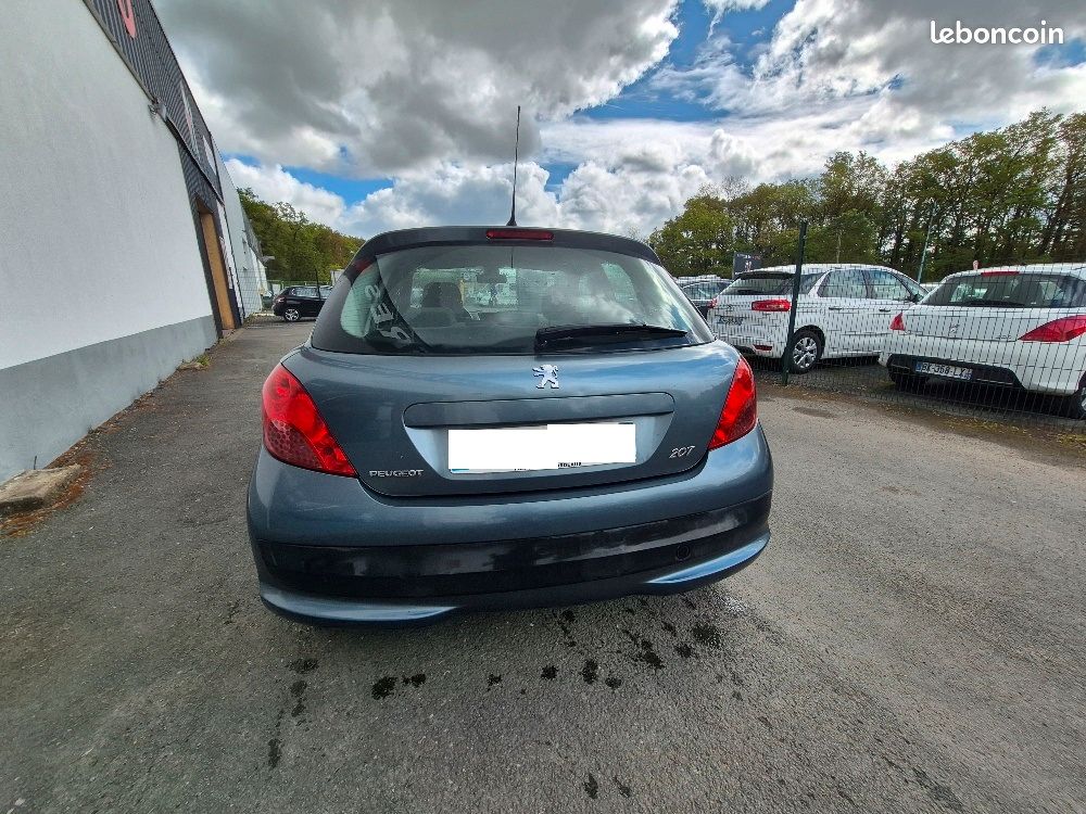 PEUGEOT 207 (5 PORTES) 1.6 HDi 90CV EXECUTIVE PACK (image 3)