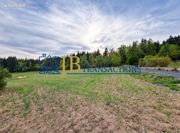 Terrain 3716 m² · à Félines · 3 716 m² · 44 000 €