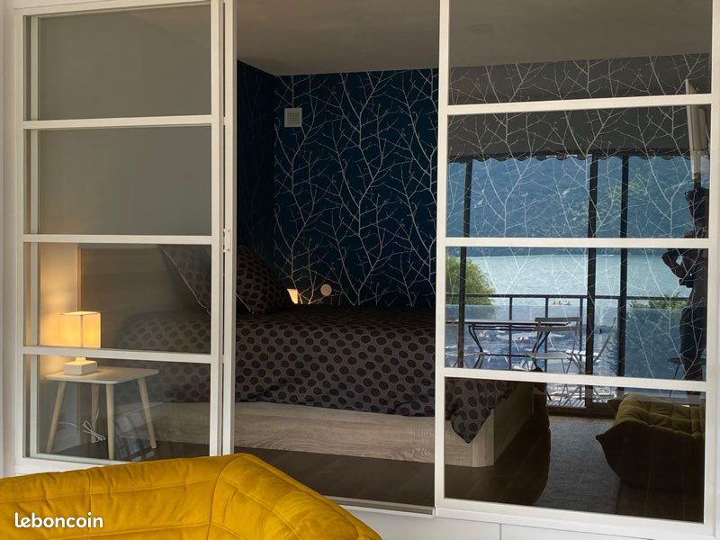 Très Calme, confort et vue exceptionnelle sur le lac. Appartement haut standi (image 10)