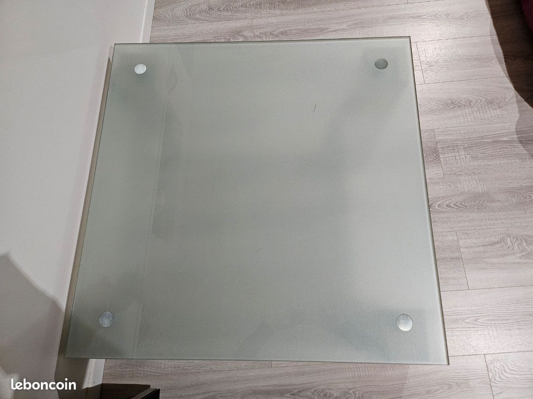 Table,4 chaises et table basse ligne roset (image 5)