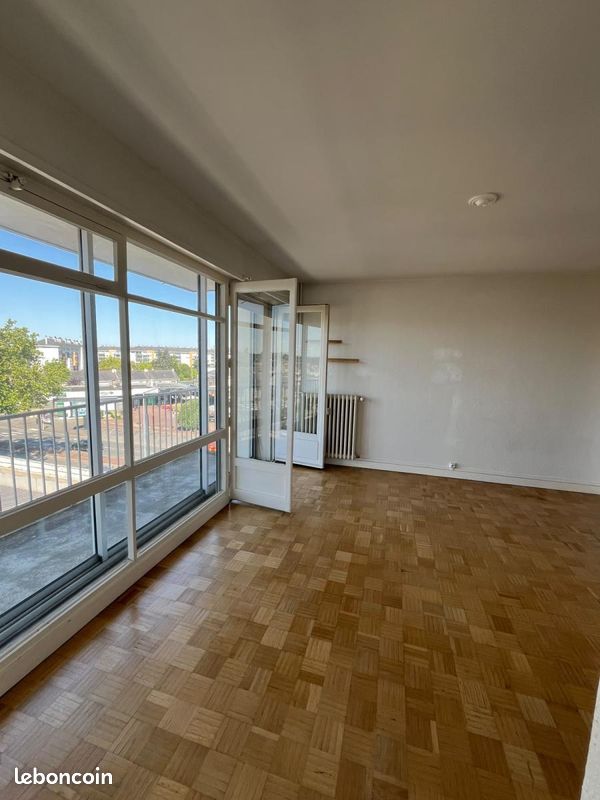 Appartement 4 pièces 67 m² · à Angers · 67 m² · 945 €