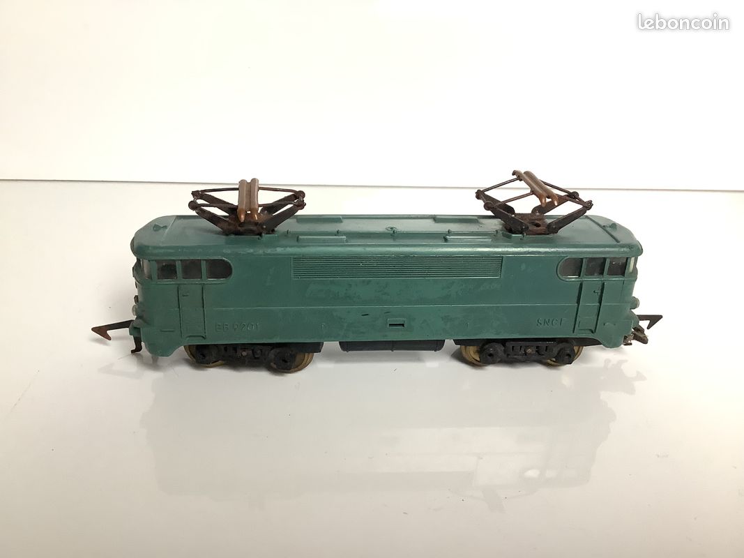 Locomotive Jouef BB 9201 – Non Testée – Avec Catalogue Et 2 Rails D’échange
