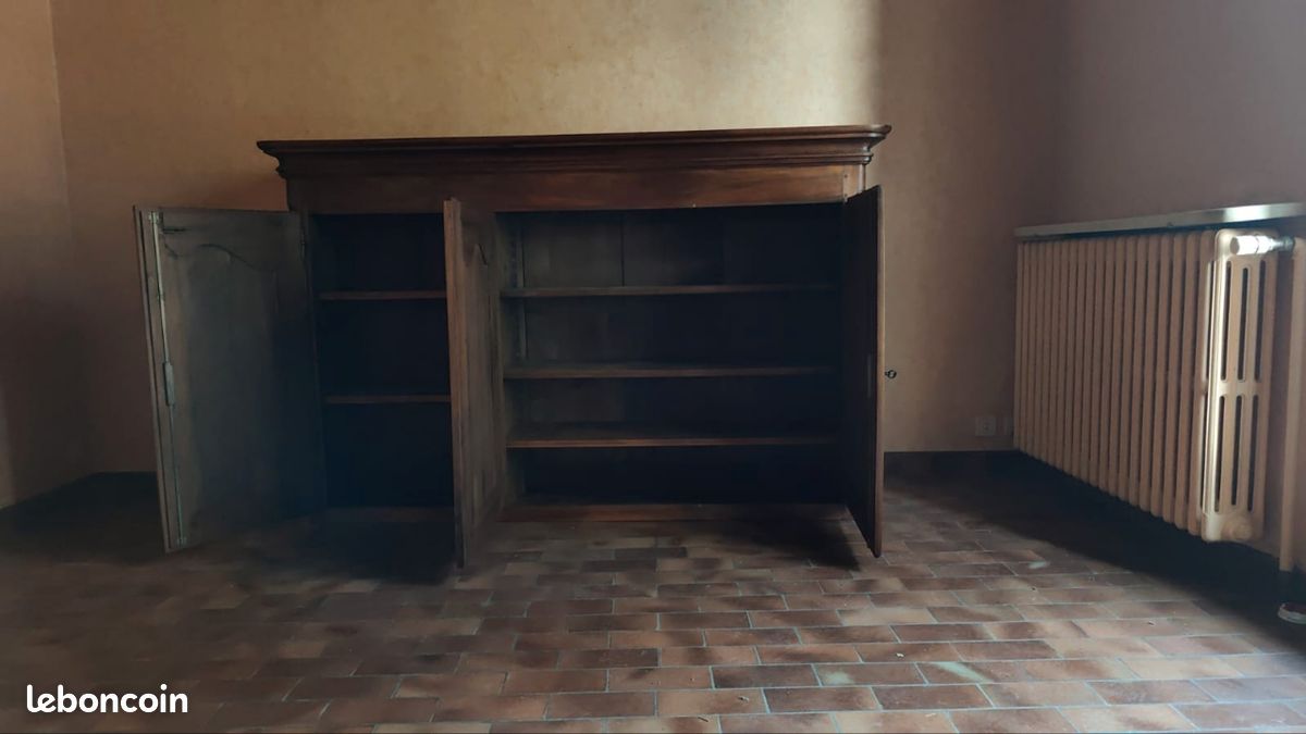 Buffet en noyer (image 2)