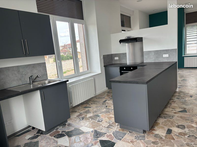 Appartement 2 pièces 71 m² · à Bayon · 70,6 m² · 720 €