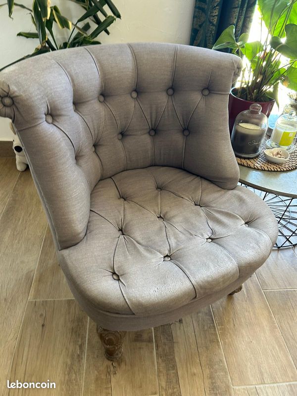 Fauteuil cabriolet style Chesterfield gris (image 3)
