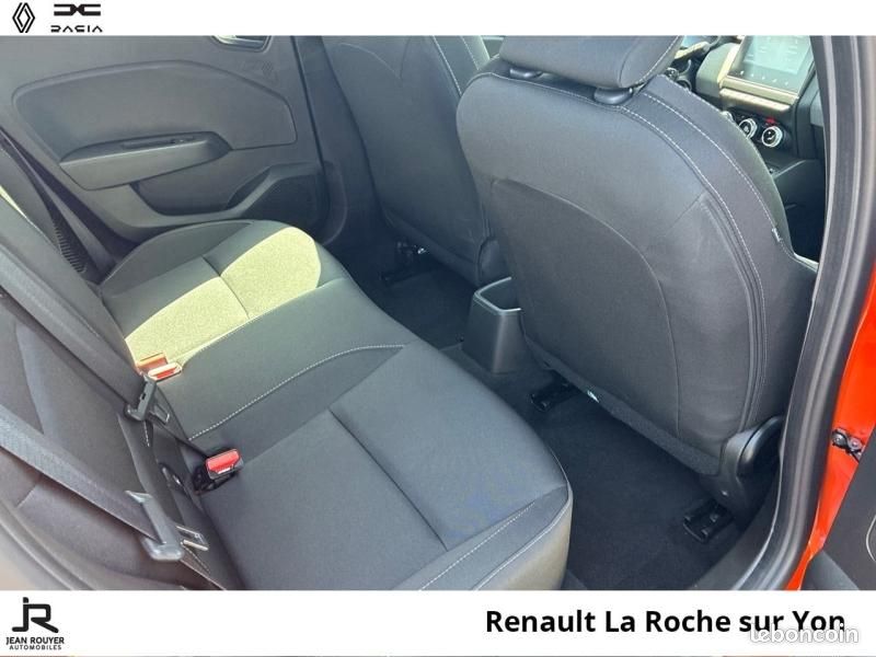 Renault Clio 1.6 E-Tech 145ch full hybrid Evolution - 25 (image 14)