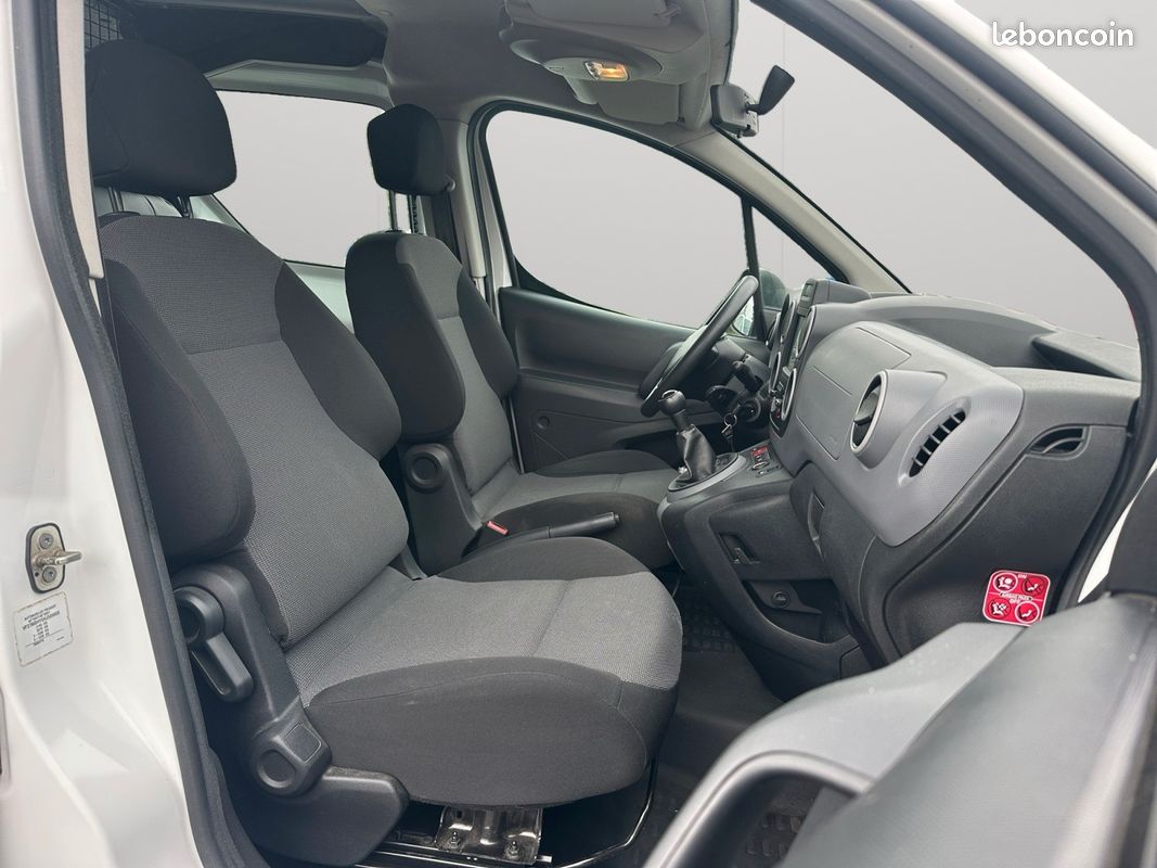 PEUGEOT PARTNER COMBI 1.6 HDI 90 PREMIUm (image 15)