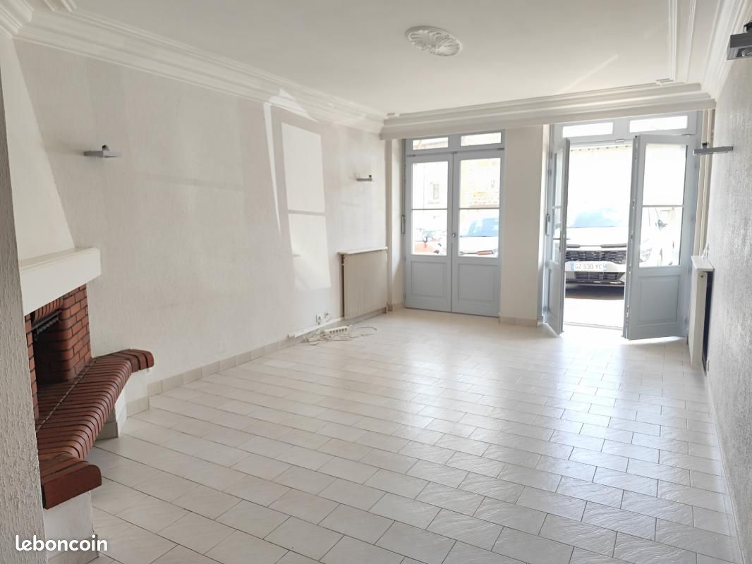 Maison 5 pièces 148 m² · à Brullioles · 148 m² · 815 €