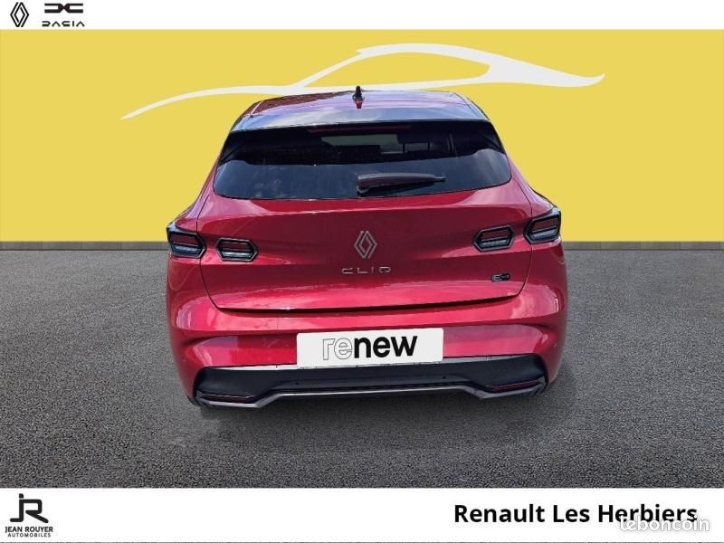 Renault Clio 1.8 E-Tech 160ch full hybrid Techno (image 11)