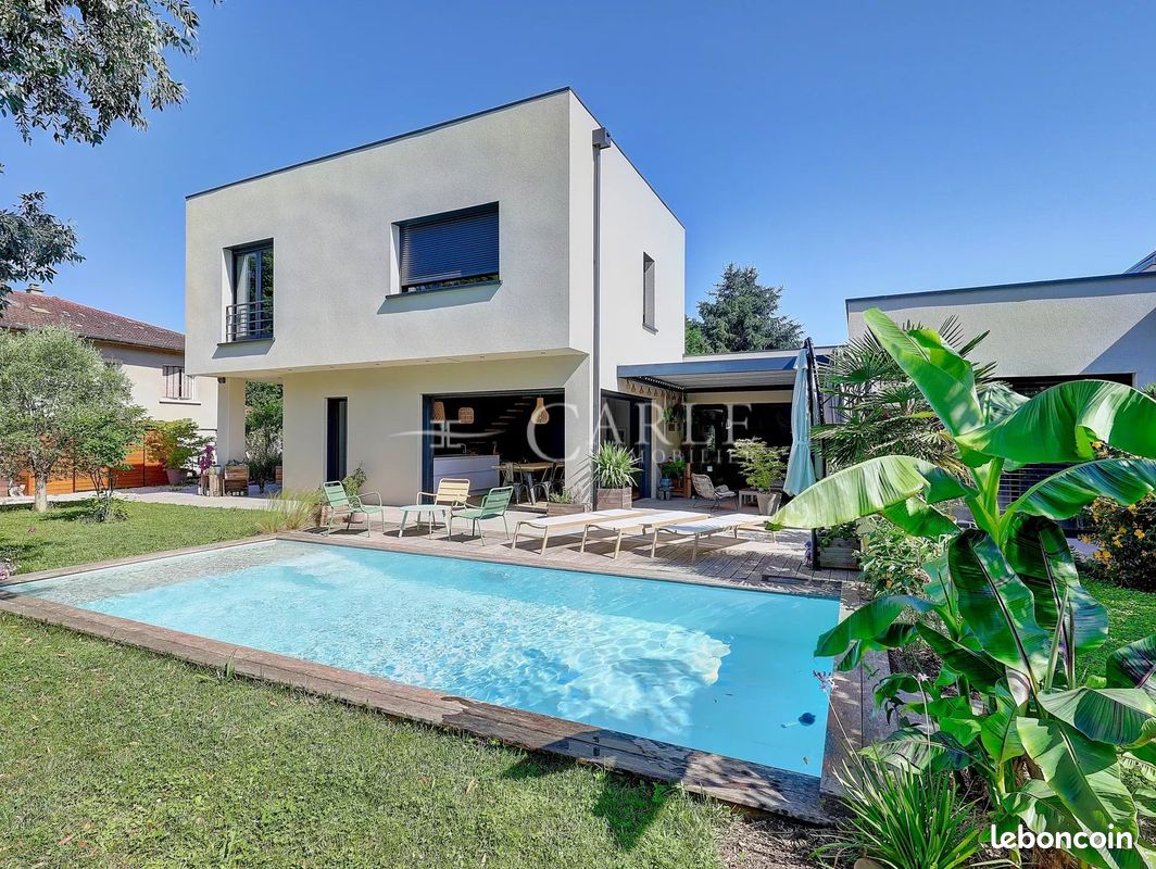 Maison 7 pièces 191 m² · à Jonage · 191 m² · 835 000 €