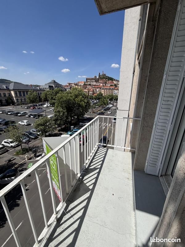Appartement 5 pièces 124 m² · à Le Puy-en-Velay · 124 m² · 1 400 €