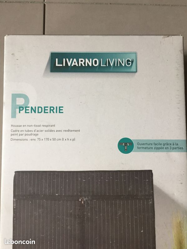 Penderie / Housse de vêtements tissu avec cadre en tubes d'acier. Neuve, et jamais utilisée (image 1)