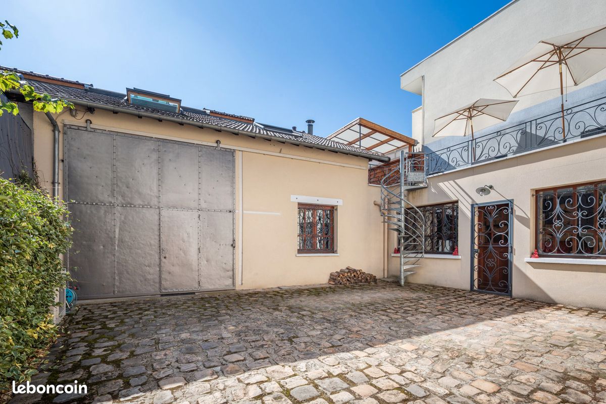 Maison 8 pièces 249 m² · à Saint-Gratien · 249 m² · 785 000 €