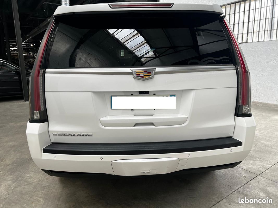 CADILLAC ESCALADE 6.2 V8 420 AWD Platinium 2017 (image 6)