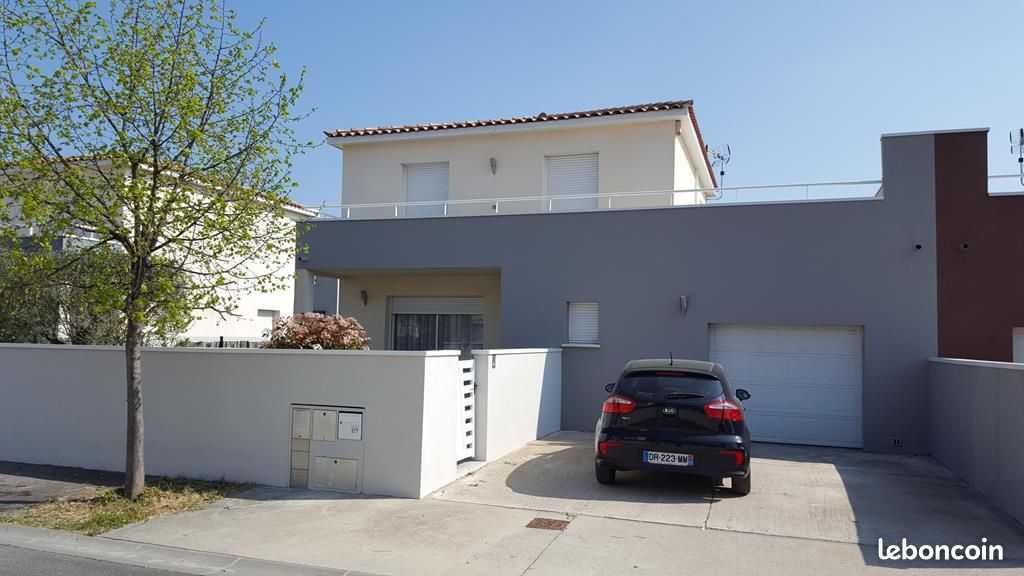 Maison 5 pièce(s) 110 m²à louer Lunel