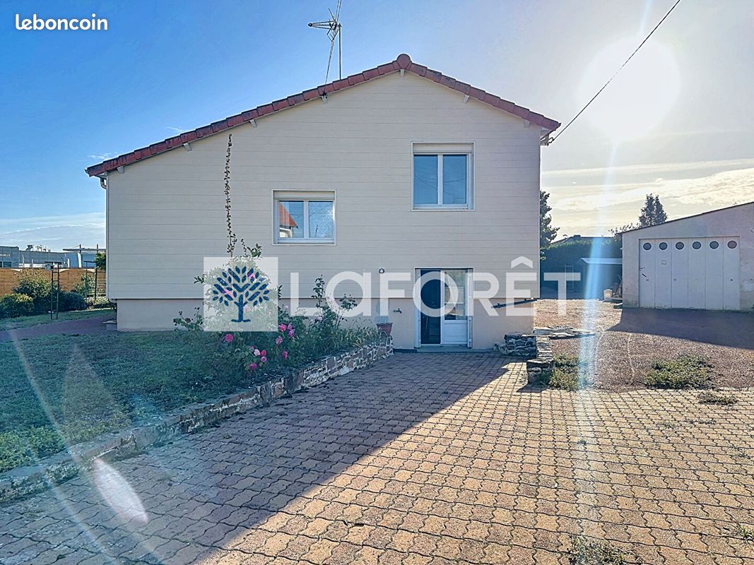 Maison 6 pièces 136 m² · à Thouars · 136 m² · 159 440 €