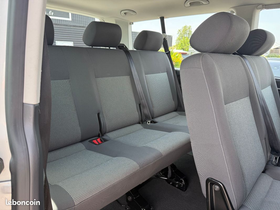 VOLKSWAGEN MULTIVAN CARAVELLE LONG 2.0 TDI 180 4MOTION BLUEMOTION TECHNOLOGY DSG7 CONFORTLINE / siege avant chauffant / camera de recul / 9 Places / porte latérale ouverture électrique / etc... (image 8)