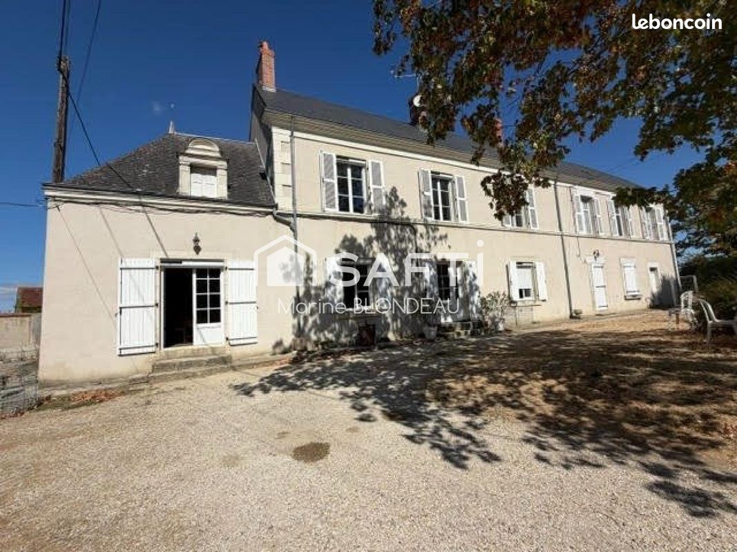 Maison 9 pièces 290 m² · à Levroux · 290 m² · 280 000 €