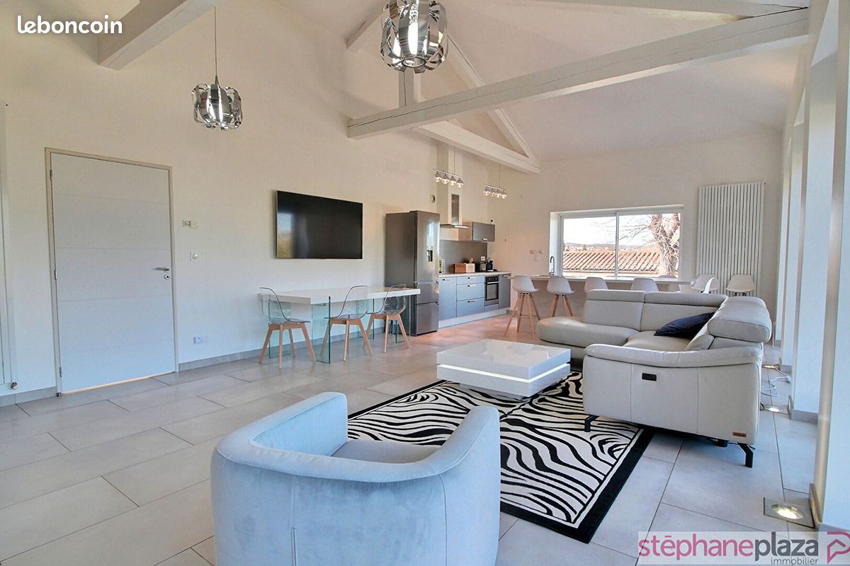 Maison 9 pièces 217 m² · à Montbrison · 217 m² · 560 000 €