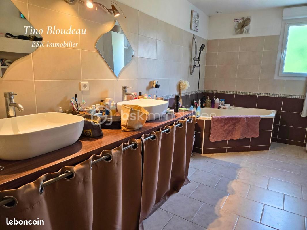 Château 6 pièces 215 m² (image 8)