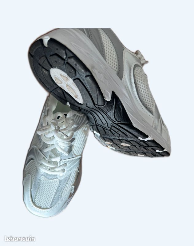 New balance (image 1)