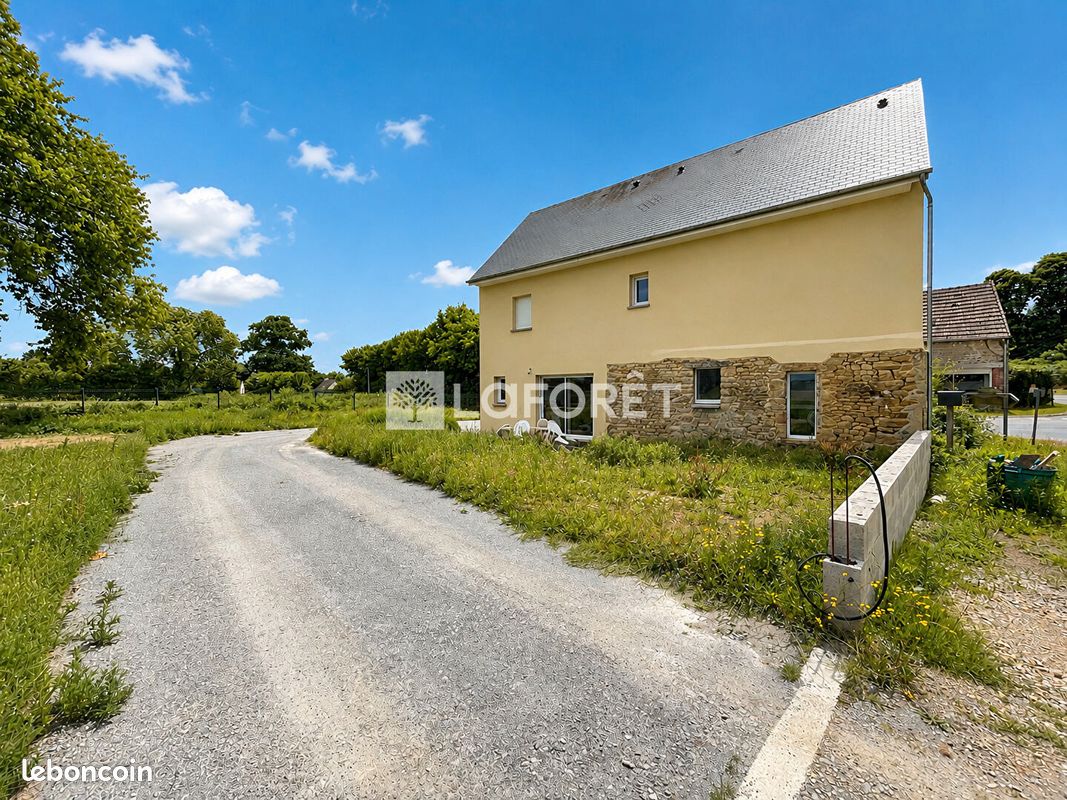 Maison 4 pièces 128 m² · à Saint-Pierre-Langers · 128 m² · 240 000 €
