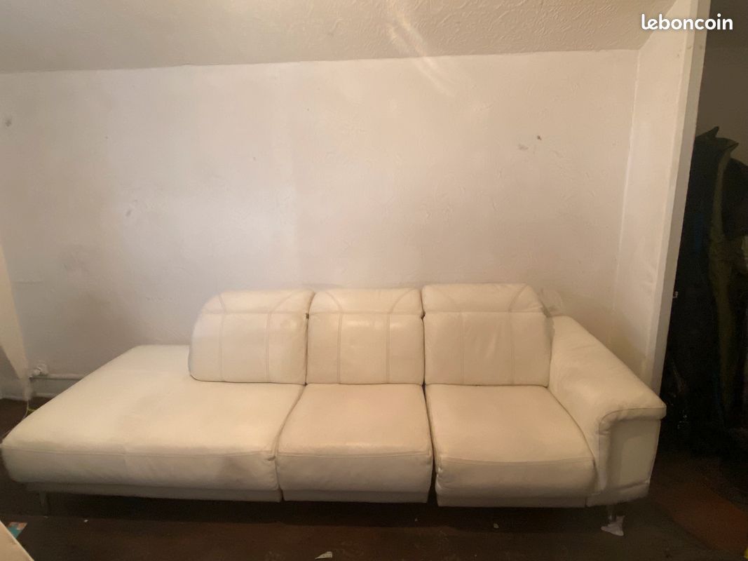Vend canapé en cuire avec une partie électrique (image 1)