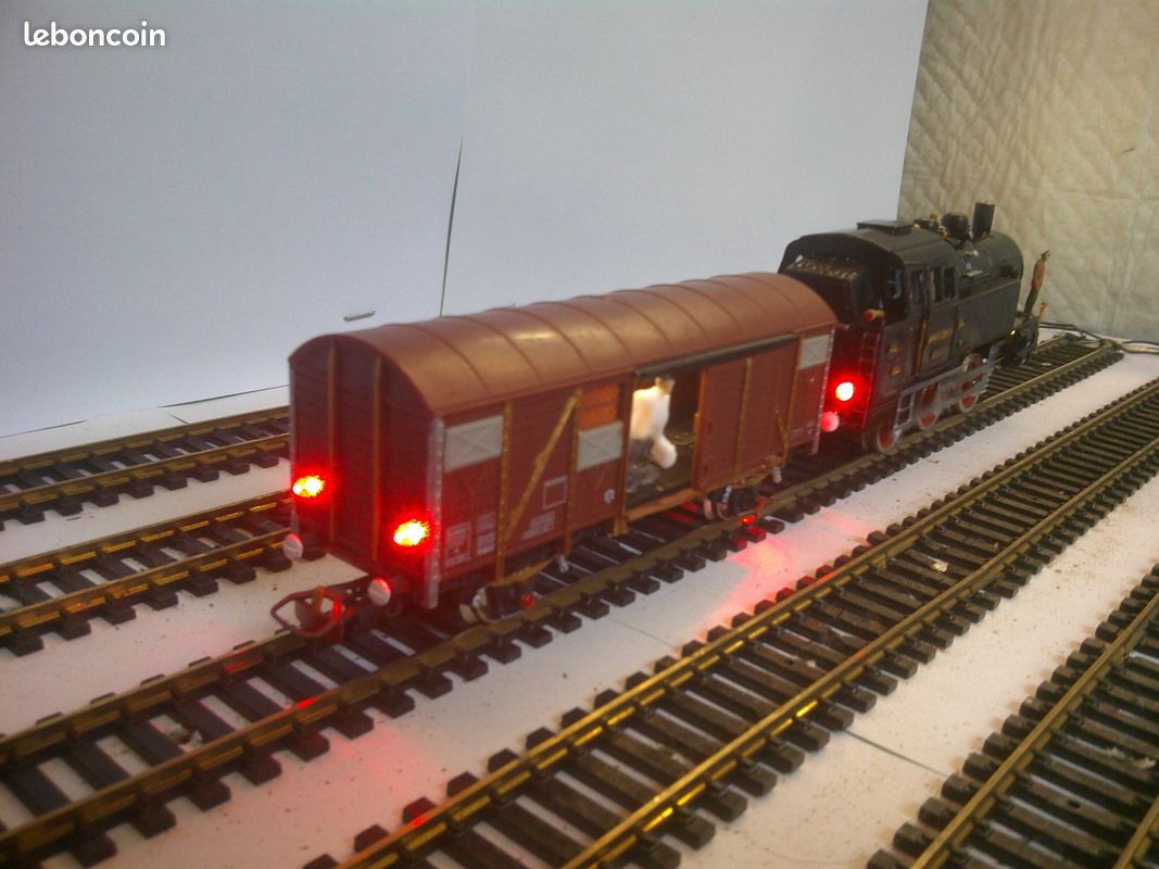 LF147 LIMA Maquette montée Train Ho 1/87 Gare 23 x 14,5 x 6,5 cm