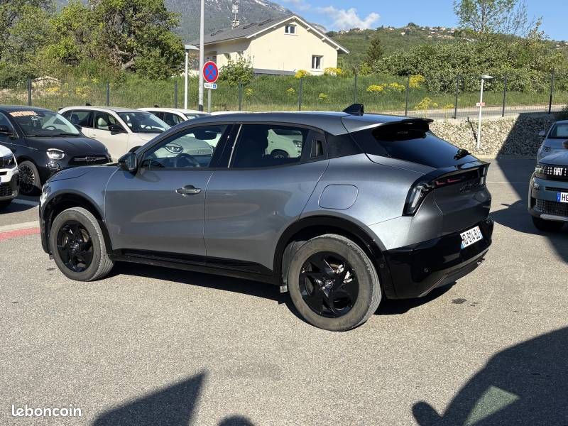 Alfa Romeo Junior 1.2 Ibrida 145 ch e-DCT6 Premium (image 7)