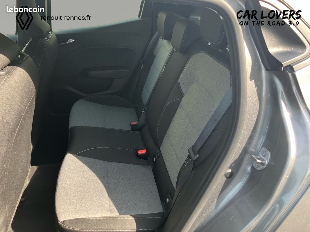 RENAULT Clio E-Tech full hybrid 145 ch GSR2 Evolution (image 11)