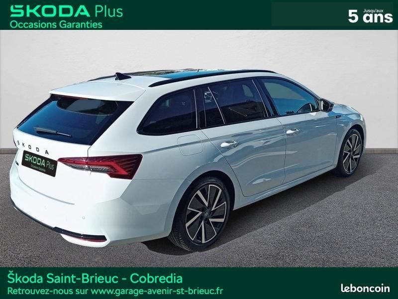 Skoda Octavia Combi 2.0 TDI SCR 150ch Sportline DSG7 (image 5)