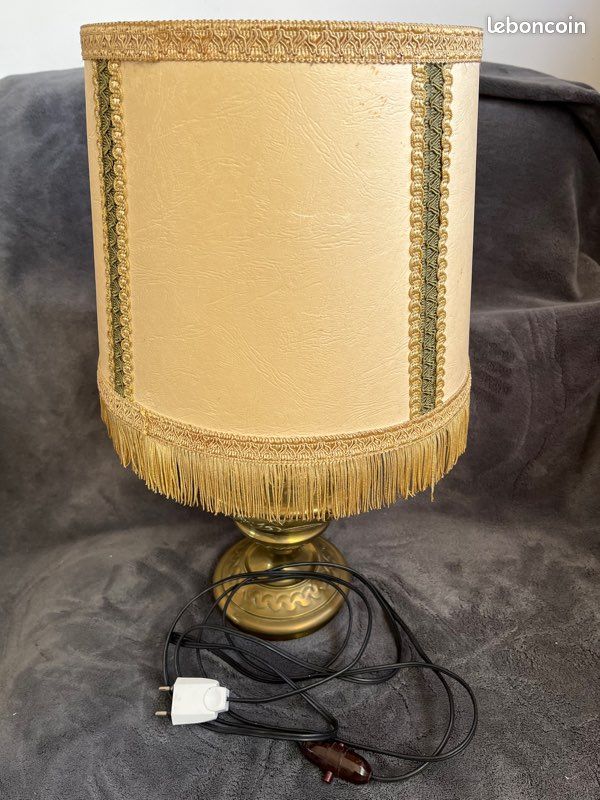 Lampe ancienne pied cuivre (image 2)