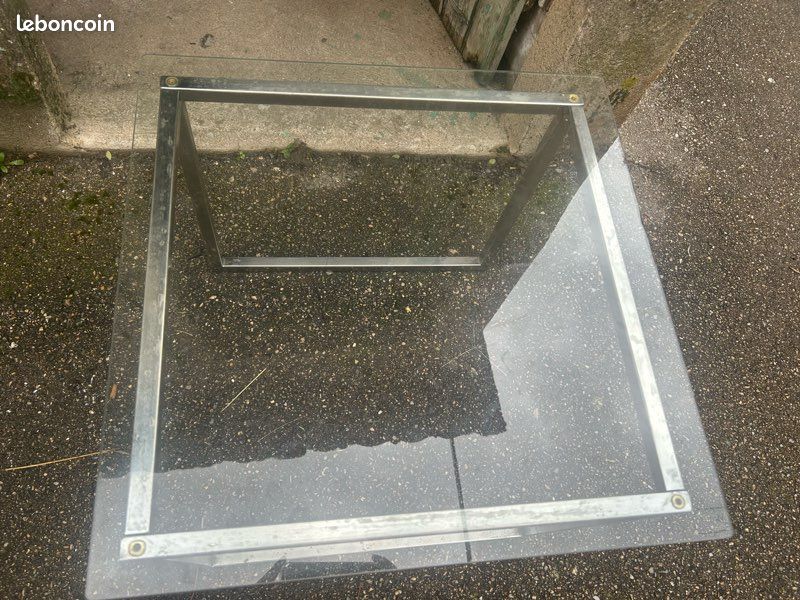 Table (image 3)