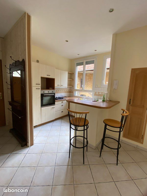 Appartement 5 pièces 144 m² · à Besançon · 144 m² · 1 250 €/mois