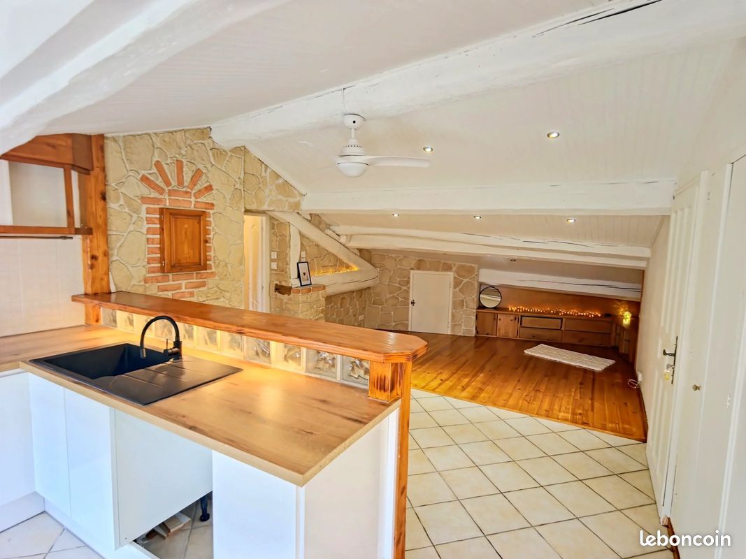 Appartement 65 m² · à Saint-André · 65 m² · 155 000 €