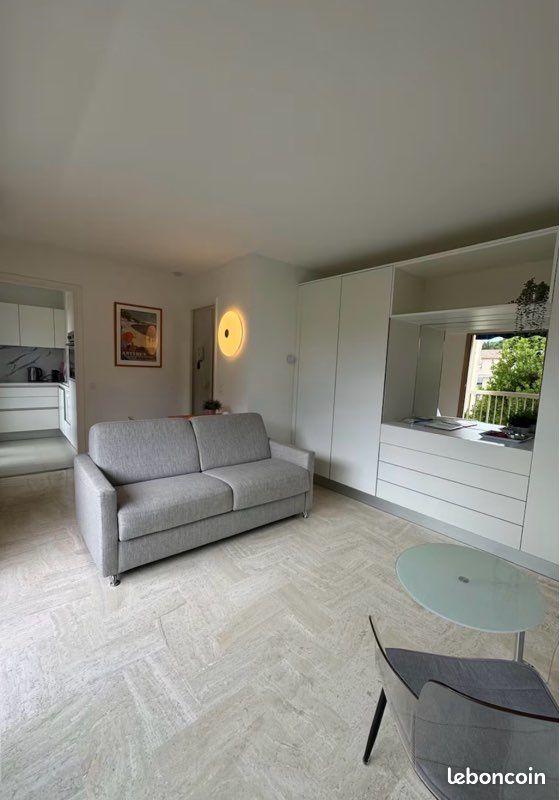 Studio Cannes (image 3)
