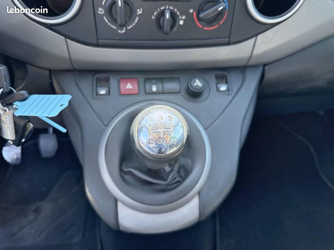 PEUGEOT PARTNER 1.6 BlueHDi 100 II TEPEE COMBI Active PHASE 3 (image 27)