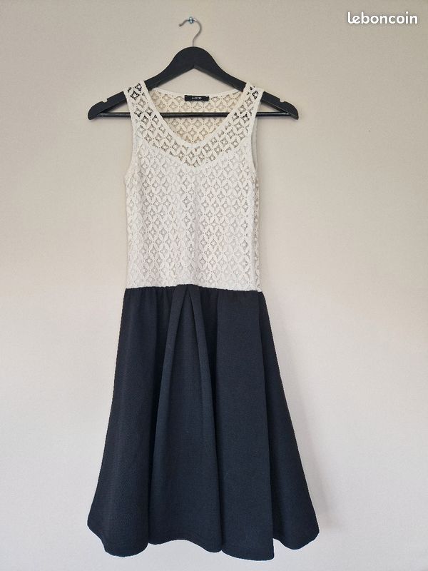 Robe mi- courte (image 1)