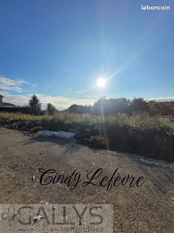 Terrain 631 m² · à Longwy · 631 m² · 155 785 €