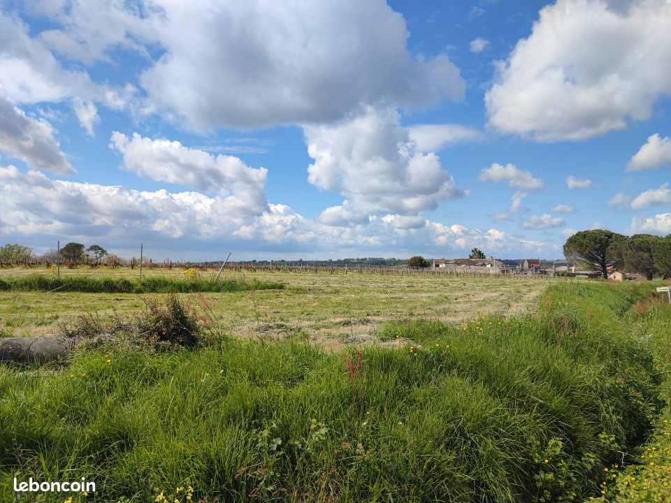 Terrain 800 m² · à Omet · 75 000 €