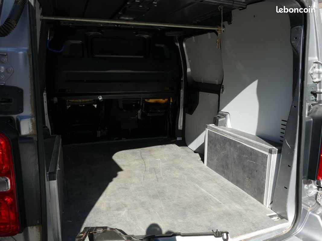 Citroen jumpy fourgon gn xs bluehdi 150 ss bvm6 club (image 13)