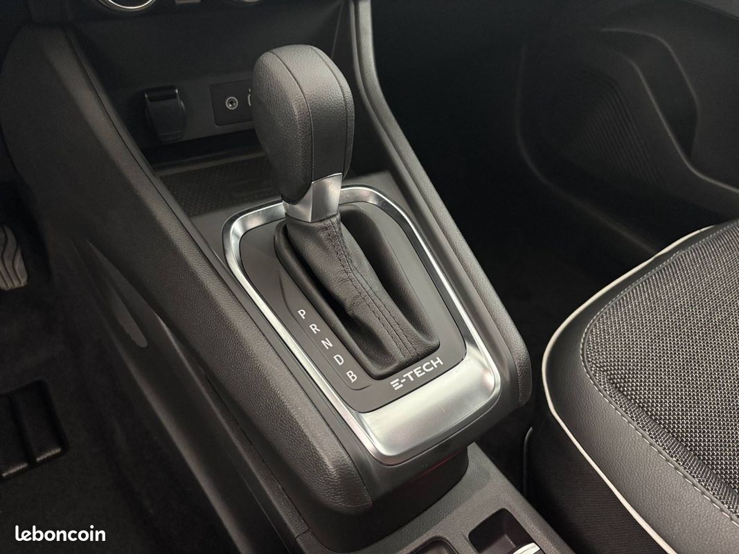 RENAULT Captur E-Tech full hybrid 145 Techno (image 13)