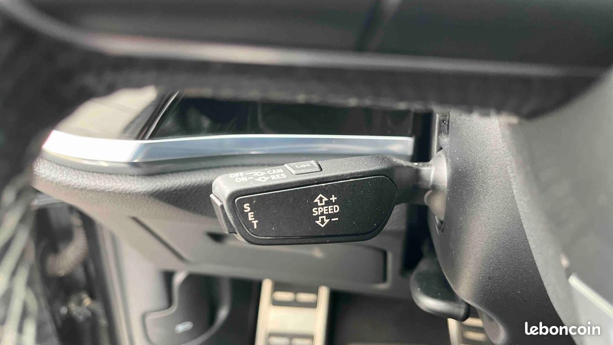 AUDI Q3 35 TDI 150 ch S tronic 7 S line (image 20)
