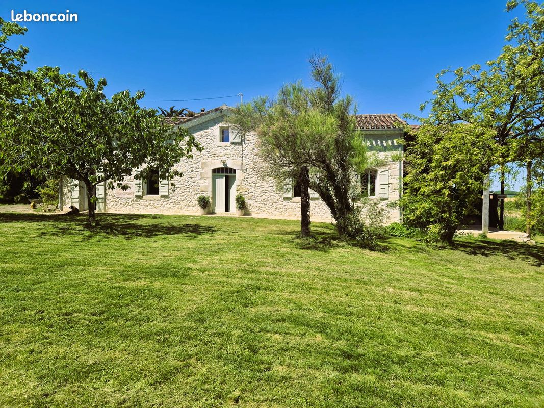 Terrain 6 pièces 197 m² · à Fleurance · 197 m² · 330 000 €