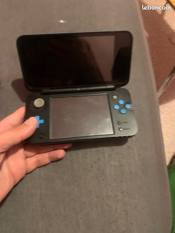 Console New 2ds XL, sans carte mère (image 1)