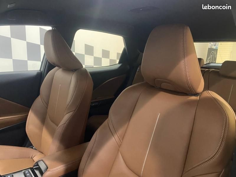 Lexus LBX 1.5 136ch Relax 2WD (image 14)