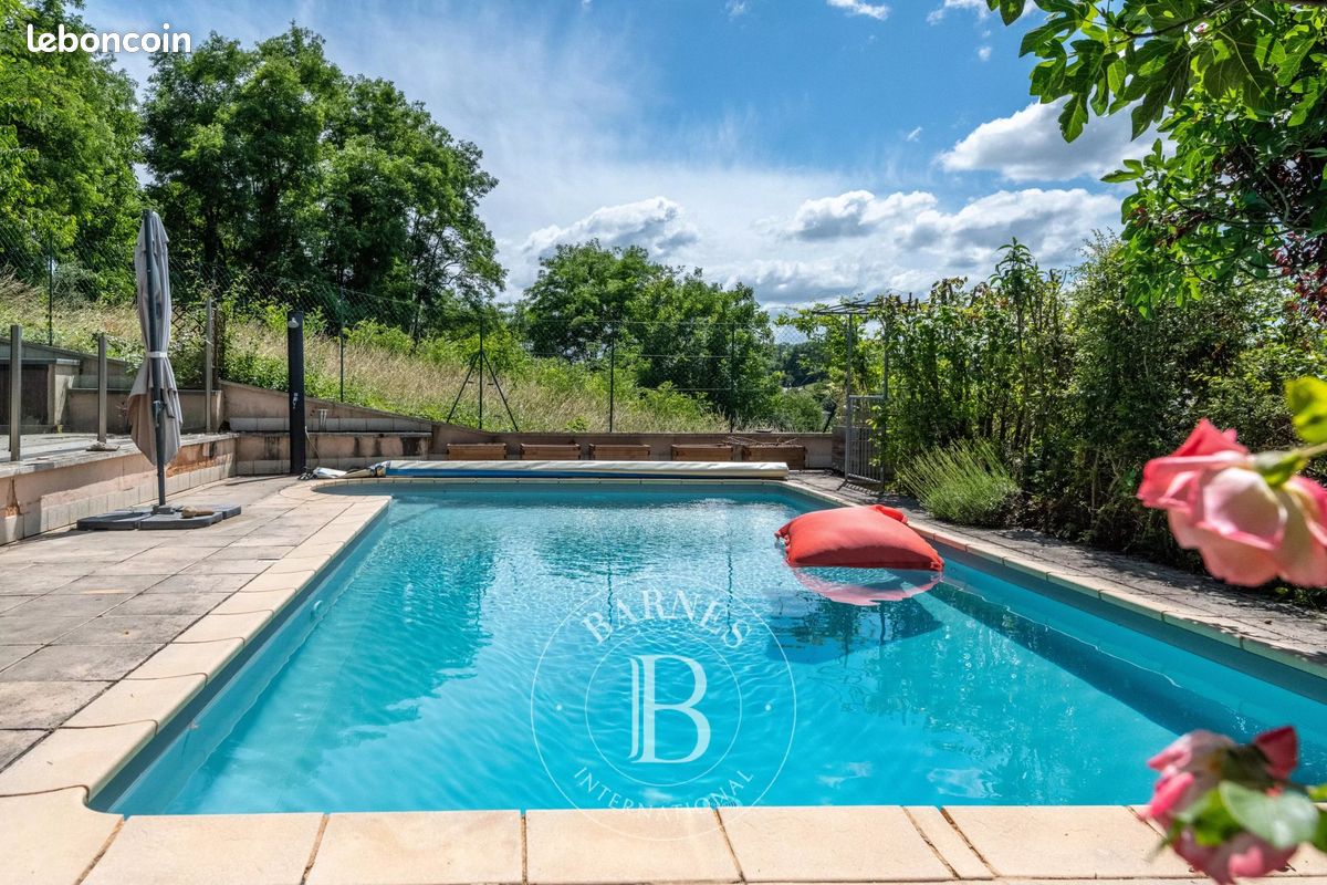 Appartement 5 pièces 152 m² · à Sathonay-Village · 152 m² · 735 000 €